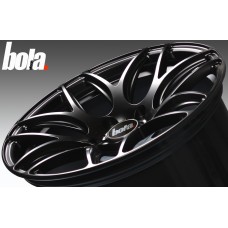 BOLA B8R 18x9.5 MATT BLACK